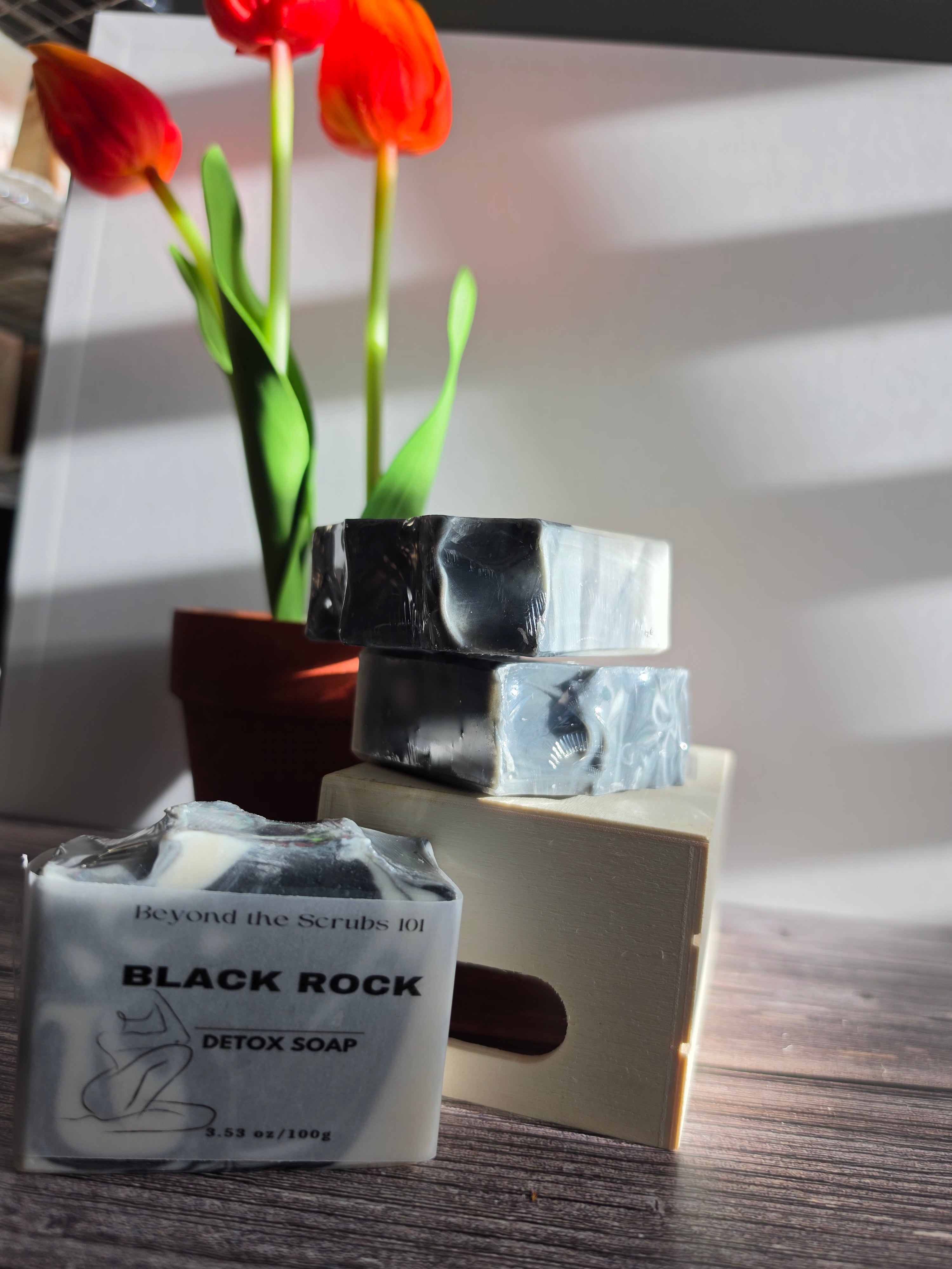 BLACK ROCK                        Detox Charcoal Soap